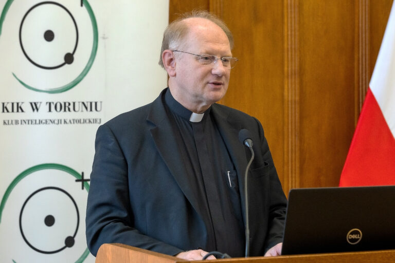 Nieznane homilie. Benedykt XVI