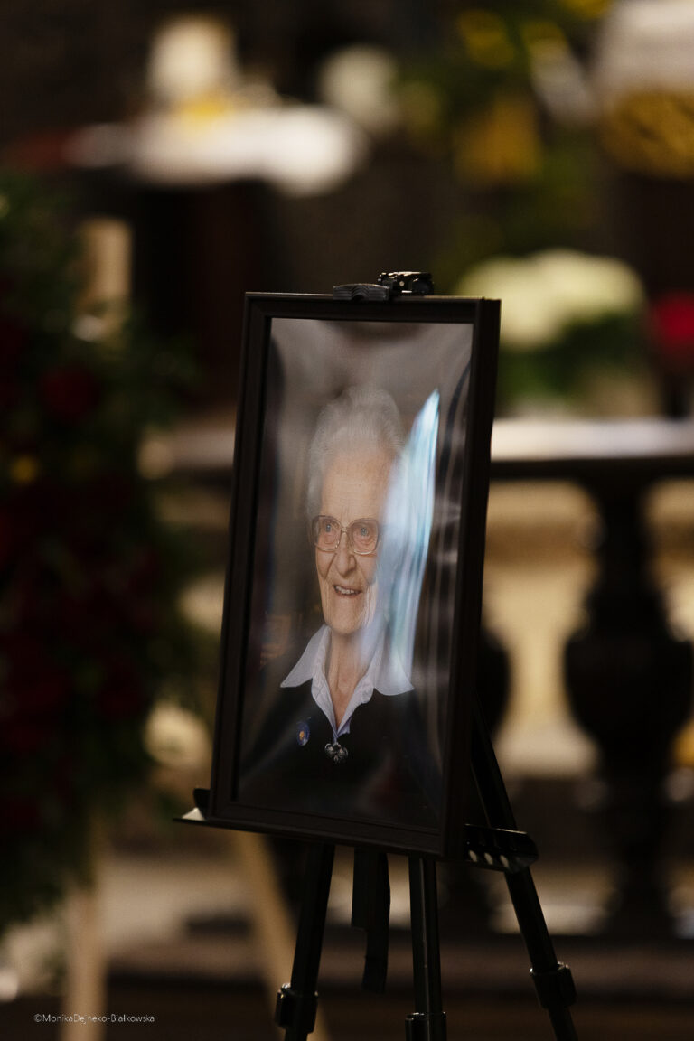 Pożegnaliśmy dr Cecylię Iwaniszewską